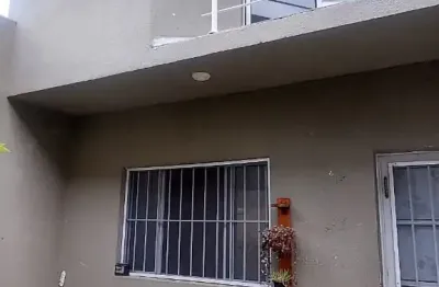 Casa em condomínio fechado com 2 quartos para alugar na Rua José Pelegrino, 65, Caxangá, Suzano