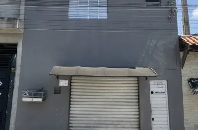 Alugo casa com quintal compartilhado – cidade boa vista, suzano/sp