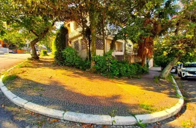 Casa com 3 quartos à venda na Rua Mariano Procópio, 284, Vila Monumento, São Paulo