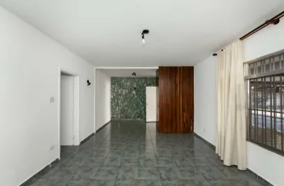 Confortável casa tipo para venda em brooklin paulista com 3 quartos, sendo 1 suíte, 320m²