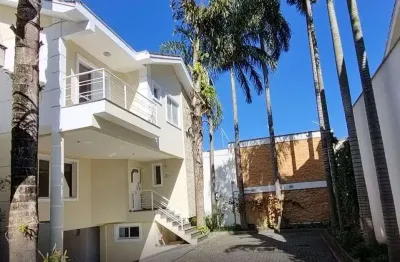 Casa no condomínio residencial vila verde para venda e locação com 4 quartos, sendo 3 suítes, 312m²