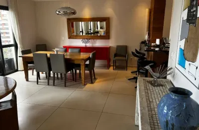 Funcional apartamento para venda em Moema com 4 quartos, sendo 4 suítes , 313m²