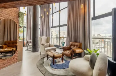 Agradável duplex para venda em Cerqueira César com 2 quartos, sendo 1 suíte , 197m²