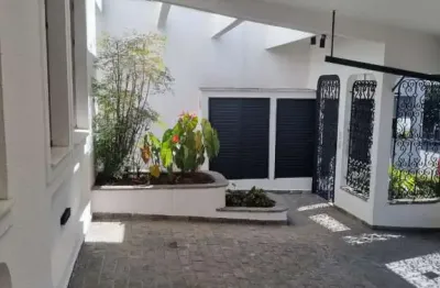 Vendo belissíma casa de dois pavimentos no bairro ipiranga - sp!