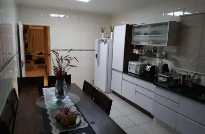 Casa com 3 quartos à venda na Rua Laura dos Anjos Ramos, Vila Campo Grande, São Paulo