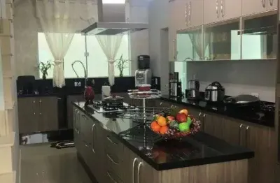 Sobrado com 3 dormitórios à venda por r$ 636.000,00 – jardim nayara – embu das artes/sp