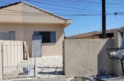 Casa com 2 quartos à venda na Rua Itapetinga, Jardim Araruama, Cotia