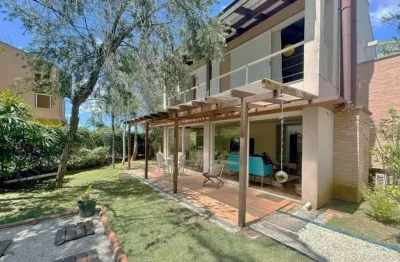 Sobrado com 4 dormitórios à venda, 221 m² por r$ 1.720.000 - chácara dos lagos - carapicuíba/sp