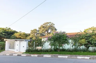 Vende-se imóvel no vila santo antônio - cotia perfeito para incorporação, investimento ou uso comer