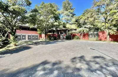 Casa com 5 dormitórios à venda, 446 m² por r$ 2.200.000,00 - águas da fazendinha - carapicuíba/sp