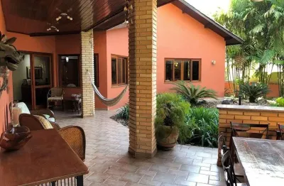 Casa com 3 dormitórios à venda, 396 m² por r$ 2.359.000,00 - granja viana - cotia/sp