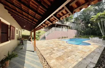 Casa com 3 dormitórios à venda, 412 m² por r$ 2.500.000,00 - chácara dos lagos - carapicuíba/sp