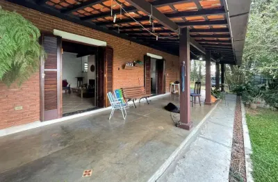 Casa com 4 dormitórios à venda, 209 m² por r$ 4.940.000,00 - granja viana - cotia/sp