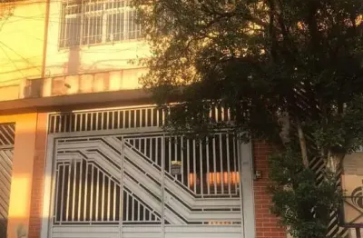 Casa com 2 quartos para alugar na Rua Domênica Bolzon, Ayrosa, Osasco