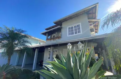 Casa com 5 dormitórios à venda, 348 m² por r$ 5.000.000,00 - praia dos amores - balneário camboriú/sc