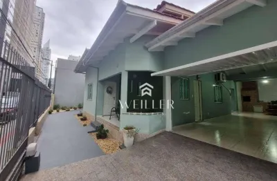 Casa com 3 dormitórios para alugar, 130 m² por r$ 7.711,83/mês - fazenda - itajaí/sc