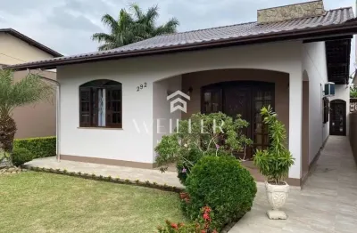 Casa com 3 quartos à venda na Rua Eredes Serpa, 282, Cordeiros, Itajaí por R$ 1.100.000