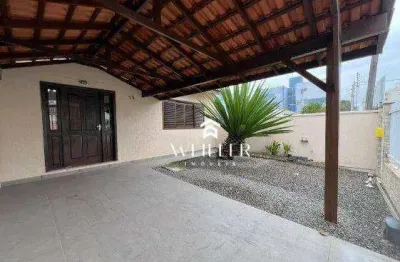 Casa com 2 dormitórios  semimobiliada no bairro ão joão - itajaí/sc