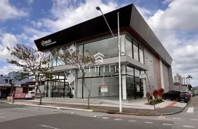 Sala comercial para alugar na Rua Estefano José Vanolli, 610, São Vicente, Itajaí por R$ 24.000