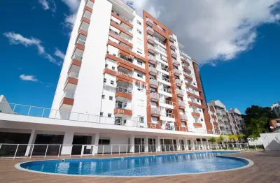 Cobertura com amplo terraço e vista panorâmica da ilha