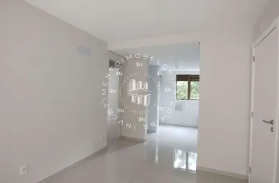 Apartamento amplo com terraço e 2 quartos na trindade