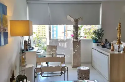 Apartamento com 3 dormitórios em área nobre do centro de floripa