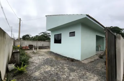 Casa com terreno de esquina para venda no bairro brandalize -  localizado na cidade de itapoá / sc.