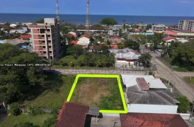 Terreno limpo a apenas 200 mts da praia para venda no balneário princesa do mar, localizado na cidade de itapoá / sc.