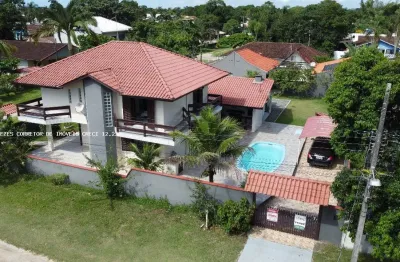 Lindo sobrado com 750m² de terreno para venda no bairro rainha do mar -localizado na cidade de itapoá / sc.