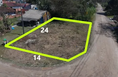 Terreno de esquina limpo e aterrado para venda no balneário praia do imperador, localizado na cidade de itapoá / sc.
