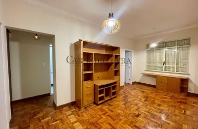 Ótimo apt térreo à venda em prédio super charmoso de Higienópolis com 3 dormitórios