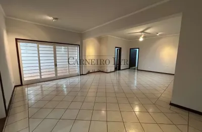 Casa com 4 quartos para alugar por r$ 2.800,00/mês - centro - jaú/sp