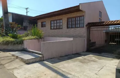 Casa com 5 quartos à venda em Colonia Vitoria, Guarapuava 