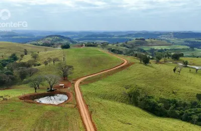 Chácara / sítio com 3 quartos à venda na Área Rural de Guarapuava, Guarapuava 