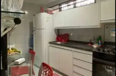 Oportunidade casa  duplex no geisel em condomínio fechado