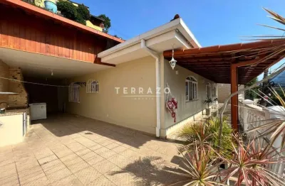 Casa à venda, 3 quartos, 1 suíte, 6 vagas, Várzea - Teresópolis/RJ