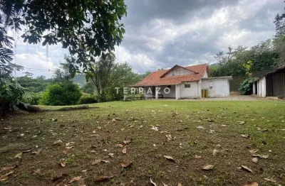 Casa linear com grande quintal / 3 quartos / cascata imbui / aluguel r$3.000,00 - cód 4954