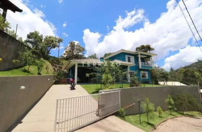 Casa com 4 quartos - 165 m² por r$ 990.000 - vargem grande - teresópolis/rj