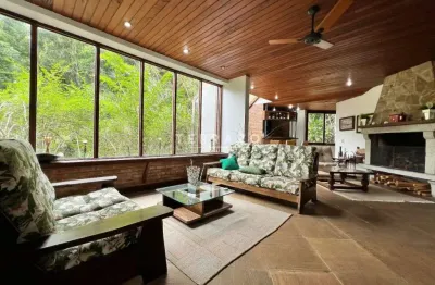 Casa em condomínio à venda, 5 quartos, 5 suítes, 2 vagas, albuquerque - teresópolis/rj