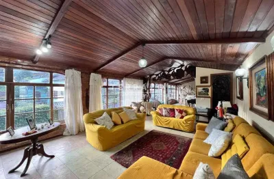 Casa à venda, 7 quartos, 1 suíte, 5 vagas, santa cecília - teresópolis/rj