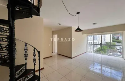 Cobertura com 3 quartos para alugar no Prata, Teresópolis 