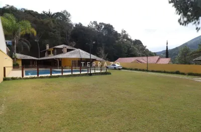 Casa à venda, 7 quartos, 4 suítes, 4 vagas, green valleiy - teresópolis/rj