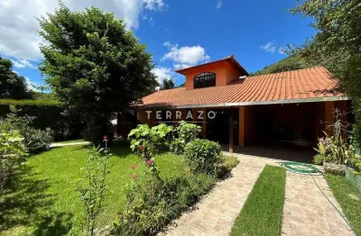 Casa à venda, 2 quartos, 2 suítes, 5 vagas, Três Córregos - Teresópolis/RJ