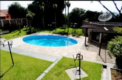 Excelente sobrado no quinta das flores, altissimo padrão, com piscina, 4 quartos, venha conferir!!.