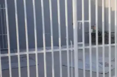 Casa com 2 quartos à venda no Jardim Santa Júlia, São José dos Campos 