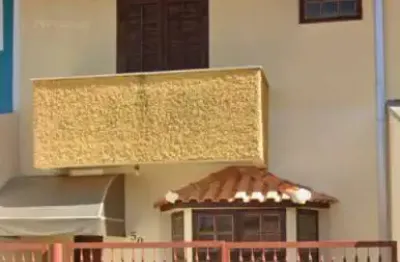 Linda casa para locação no bairro jardim portugal, em são josé dos campos/sp.