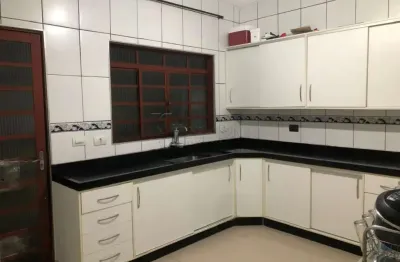 Venda de casa no bairro parque interlagos em são josé dos campos/sp.
