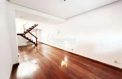 Sobrado, 3 domrs, suite, no residencial união, apenas r$2.800