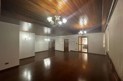 Apartamento à venda no edifício morro grande com 240m² | 4 dormitórios sendo 2 suítes e 2 vagas de garagem.