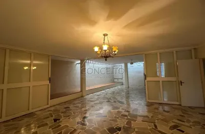 Casa para locação no bairro cidade alta com 232 m² | 3 dormitórios, sendo 1 suíte e 4 vagas de garagem.